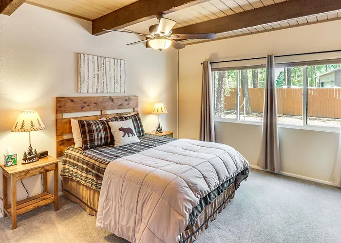 Pinetop Golf & W/ Spacious Patio *