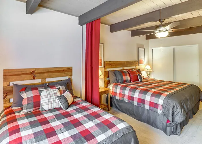 Holiday home Pinetop Golf & W/ Spacious Patio Indian Pine